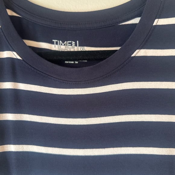 Navy and White Striped Sleeveless Dress - Picture 3 of 4